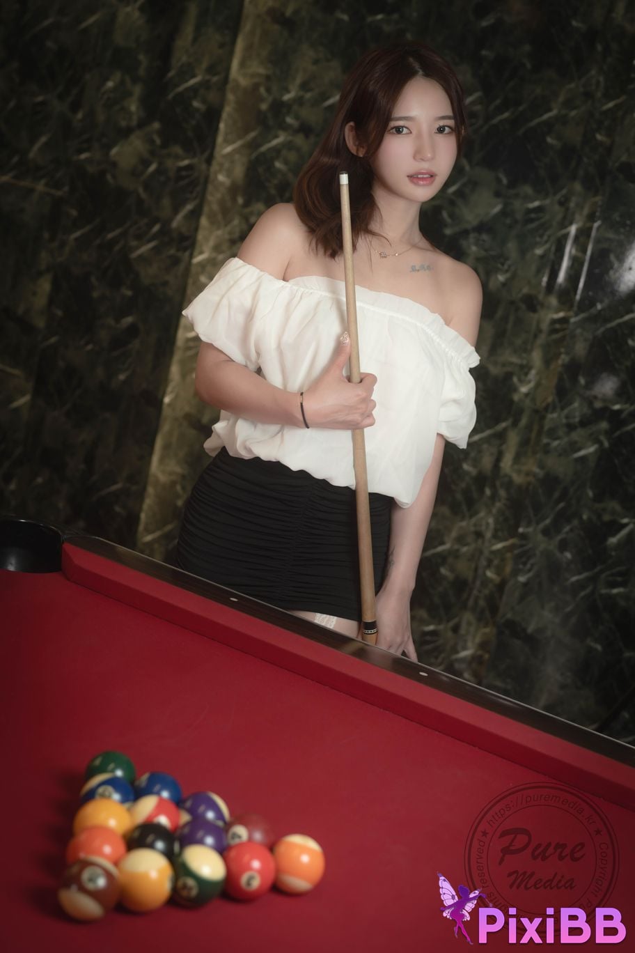 Pure Media Vol.305 Yeha Your Majesty PixiBB.COM 003