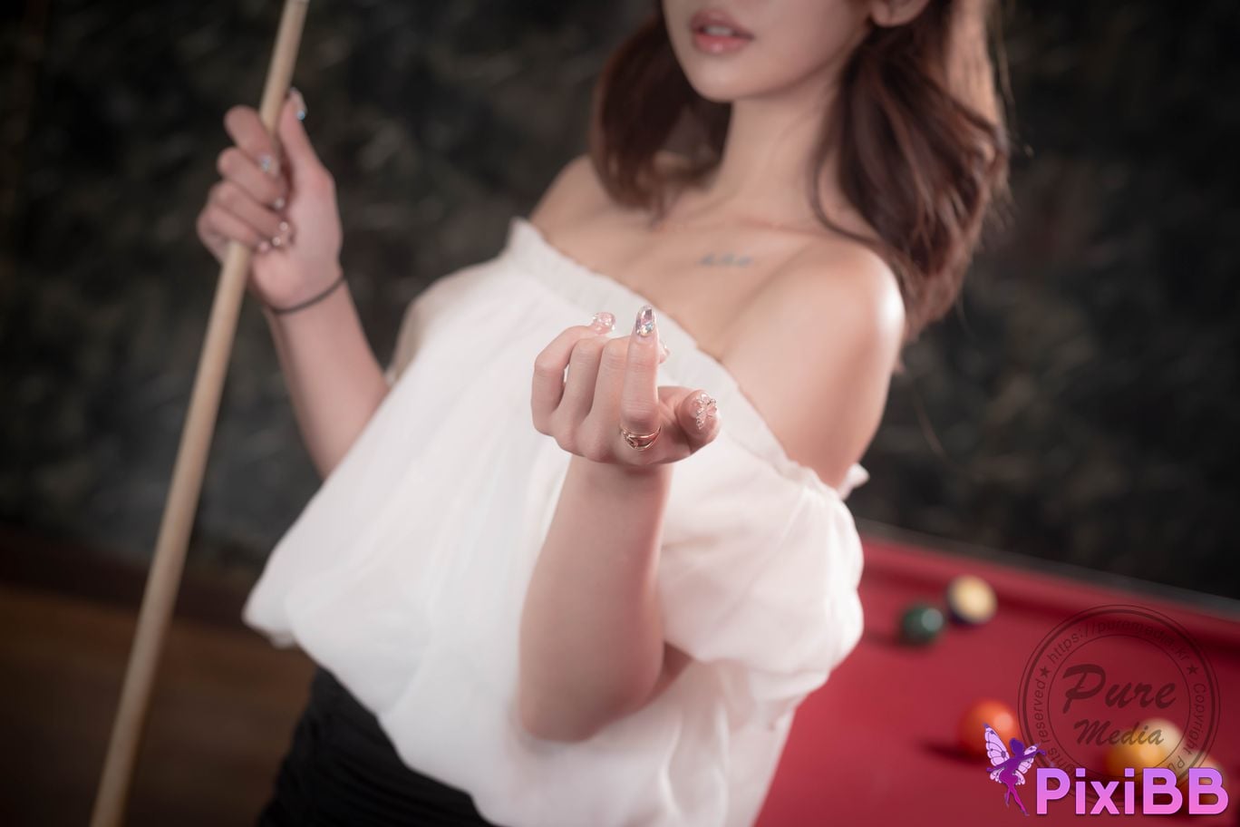 Pure Media Vol.305 Yeha Your Majesty PixiBB.COM 015