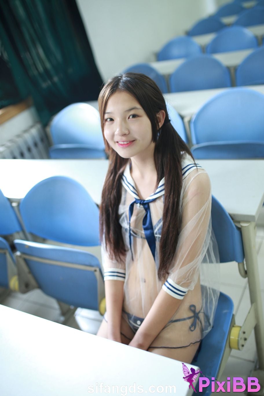 Private Photoshoot Little cute The girl in the next class White tender and pure school beauty Full scale private shooting PixiBB.COM 093