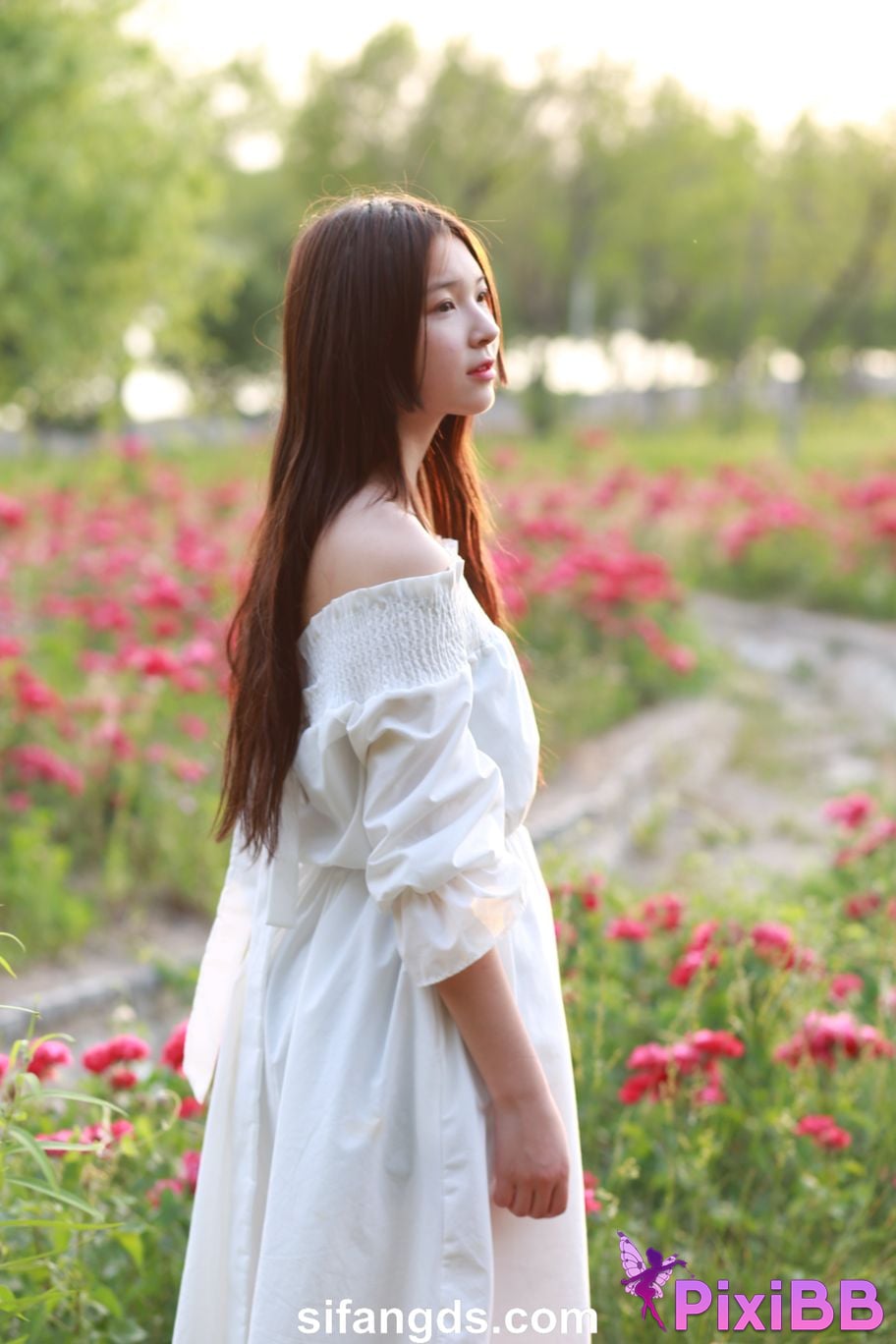 Private Photoshoot Little cute The girl in the next class White tender and pure school beauty Full scale private shooting PixiBB.COM 215