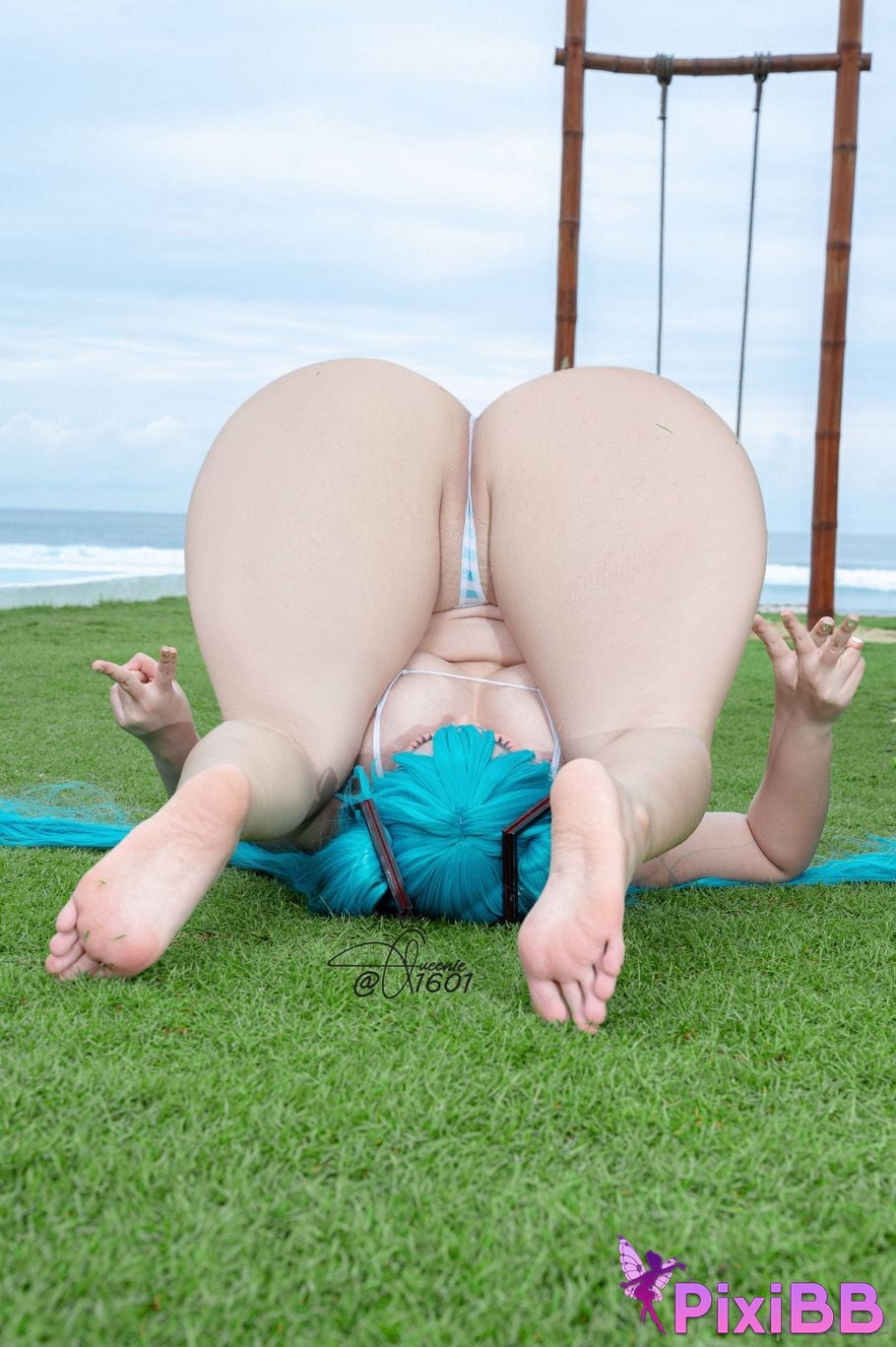 Queenie Chuppy Hatsune Miku Bikini PixiBB.COM 1