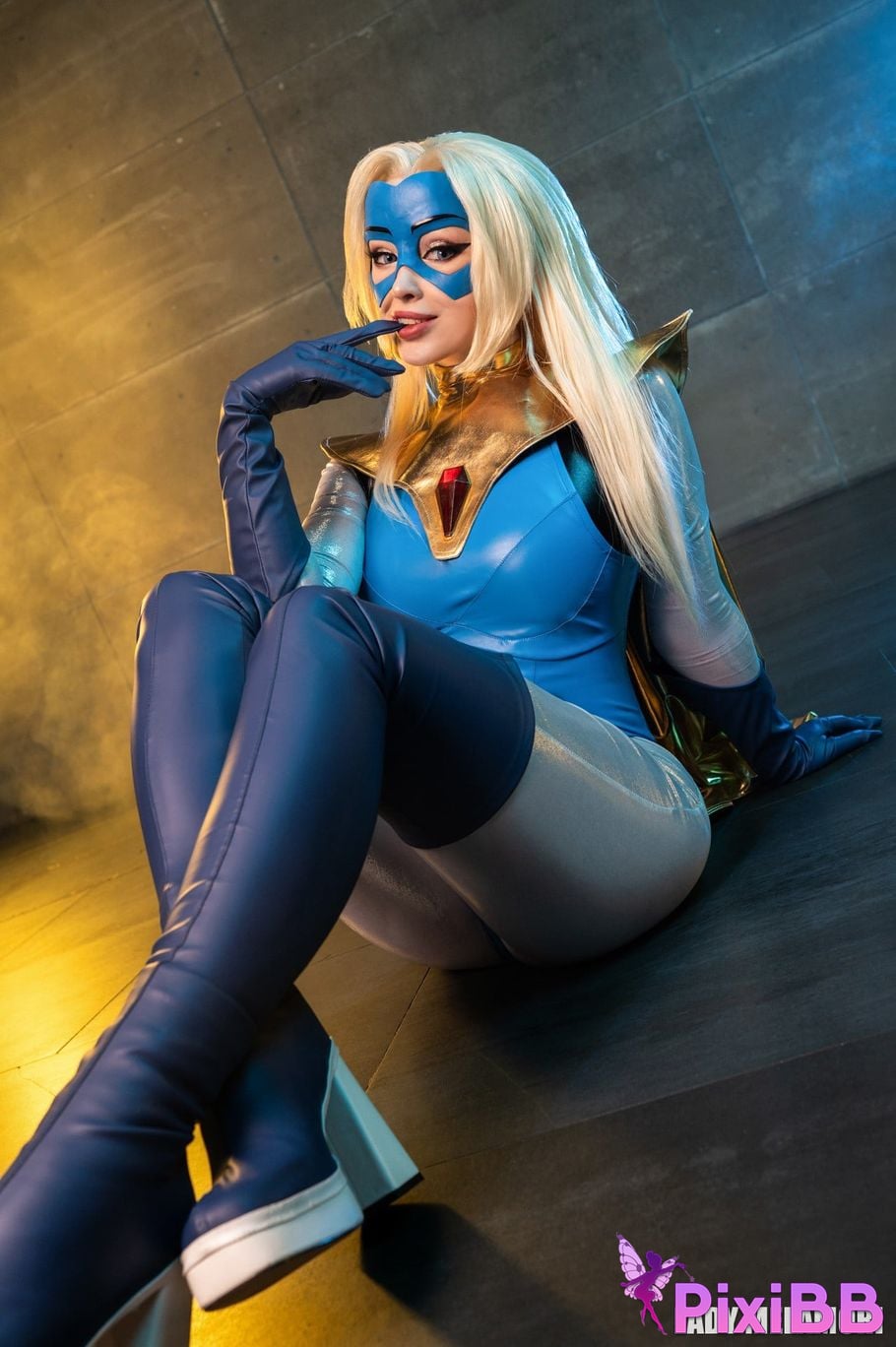 Lady Melamori Blonde Blazer PixiBB.COM 3