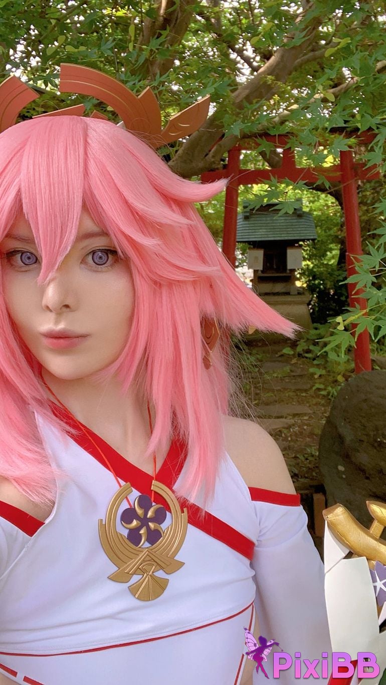 Vinnegal Yae Miko PixiBB.COM 11