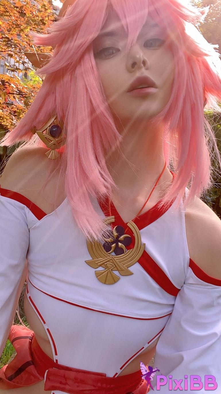 Vinnegal Yae Miko PixiBB.COM 38