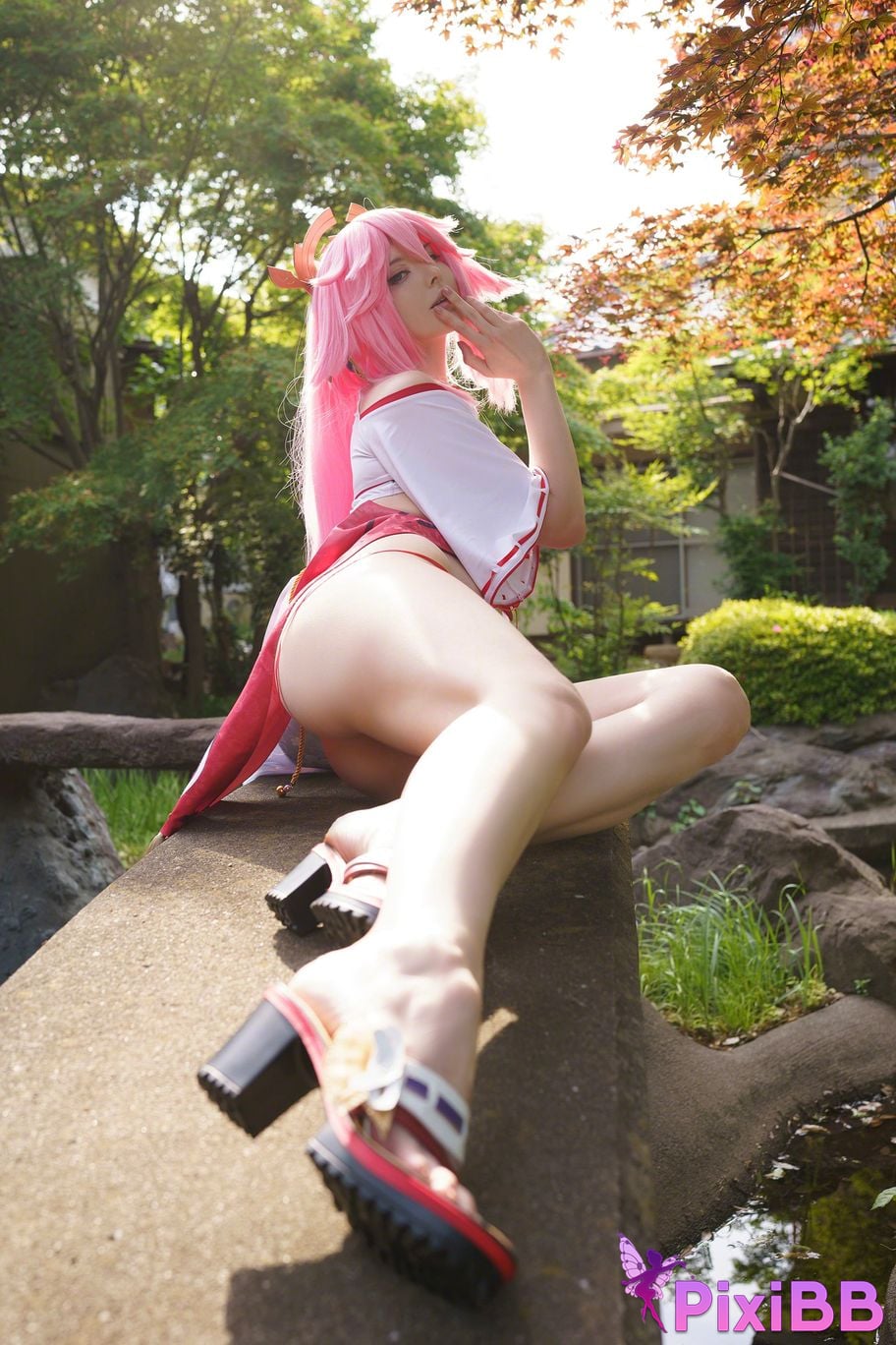 Vinnegal Yae Miko PixiBB.COM 57