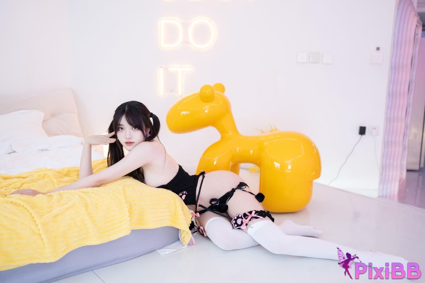 XR Uncensored Bailulu R18 Xiuren.com Model Sexy White Silk Innocent Set PixiBB.COM 065