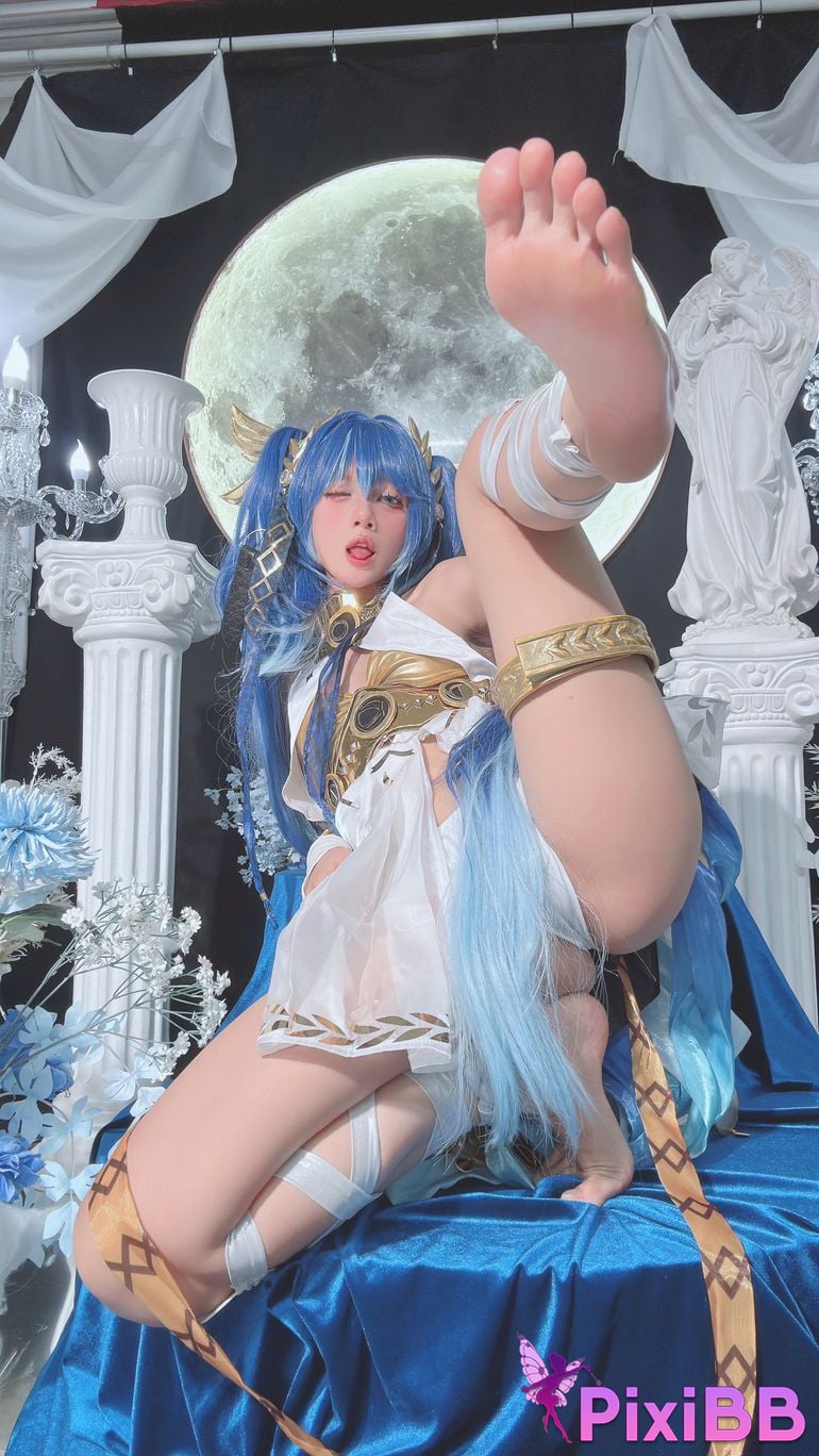 Cosplayer PoppaChan Iuno Wuthering Waves PixiBB.COM 090