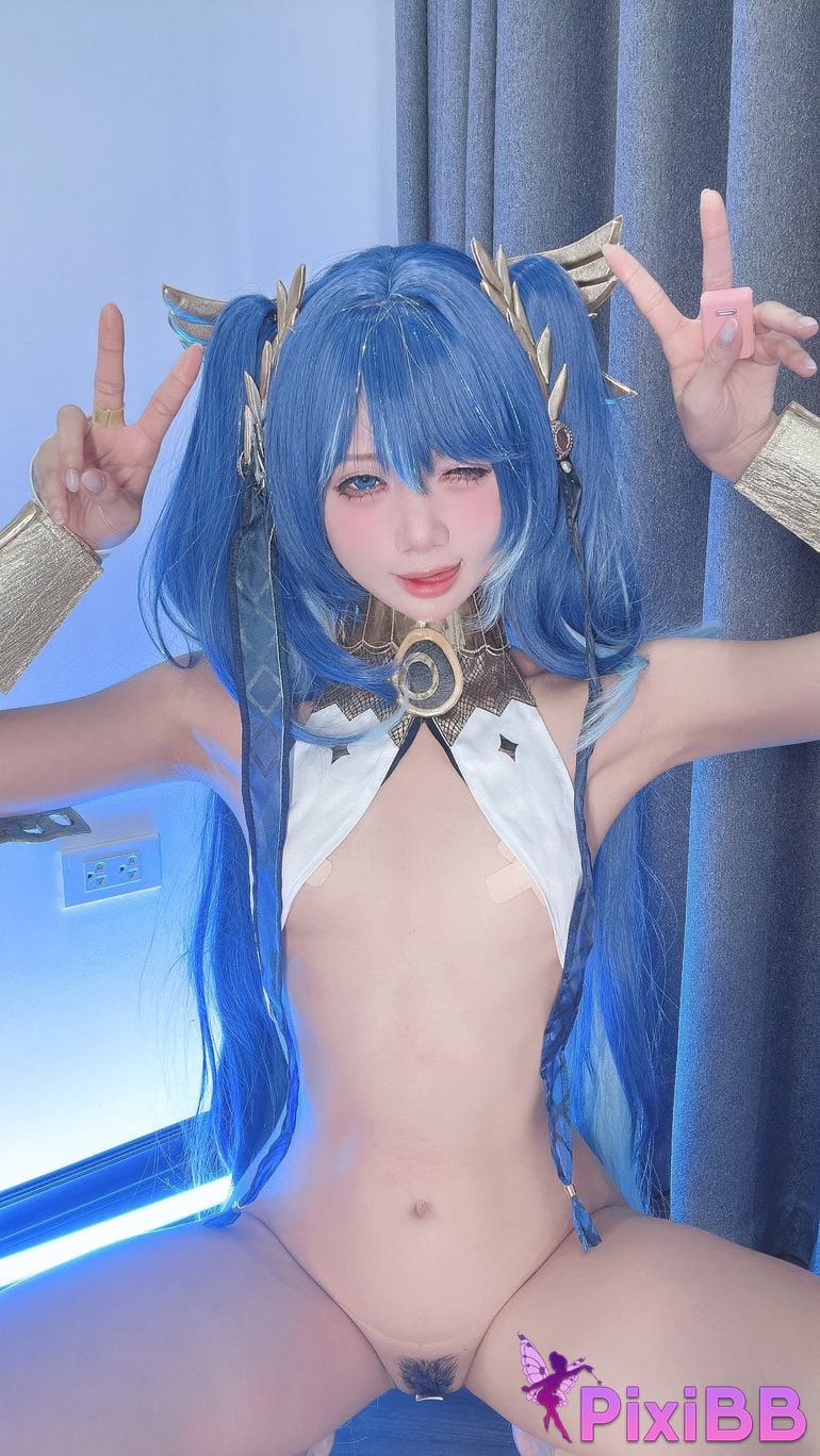 Cosplayer PoppaChan Iuno Wuthering Waves PixiBB.COM 094