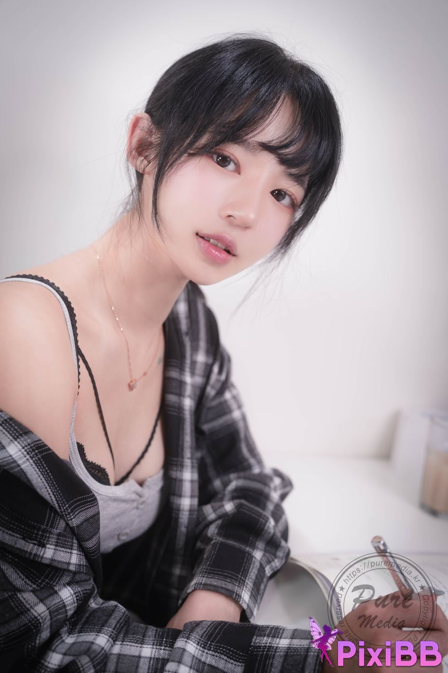 Pure Media Vol.307 Yeha Your Majesty Yuna PixiBB.COM 025