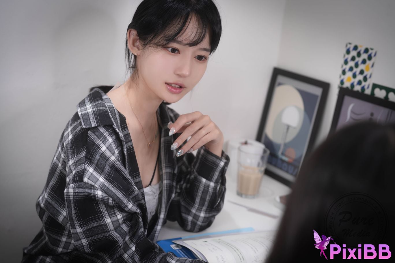 Pure Media Vol.307 Yeha Your Majesty Yuna PixiBB.COM 046