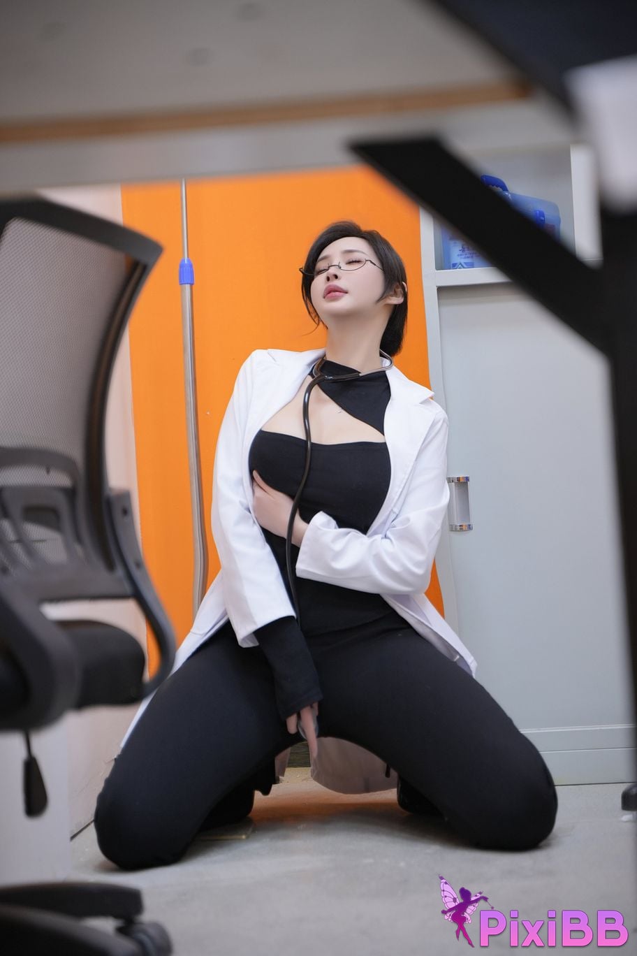 XR Uncensored Zhou Yan Xi Yanxi Young attending doctor PixiBB.COM 011