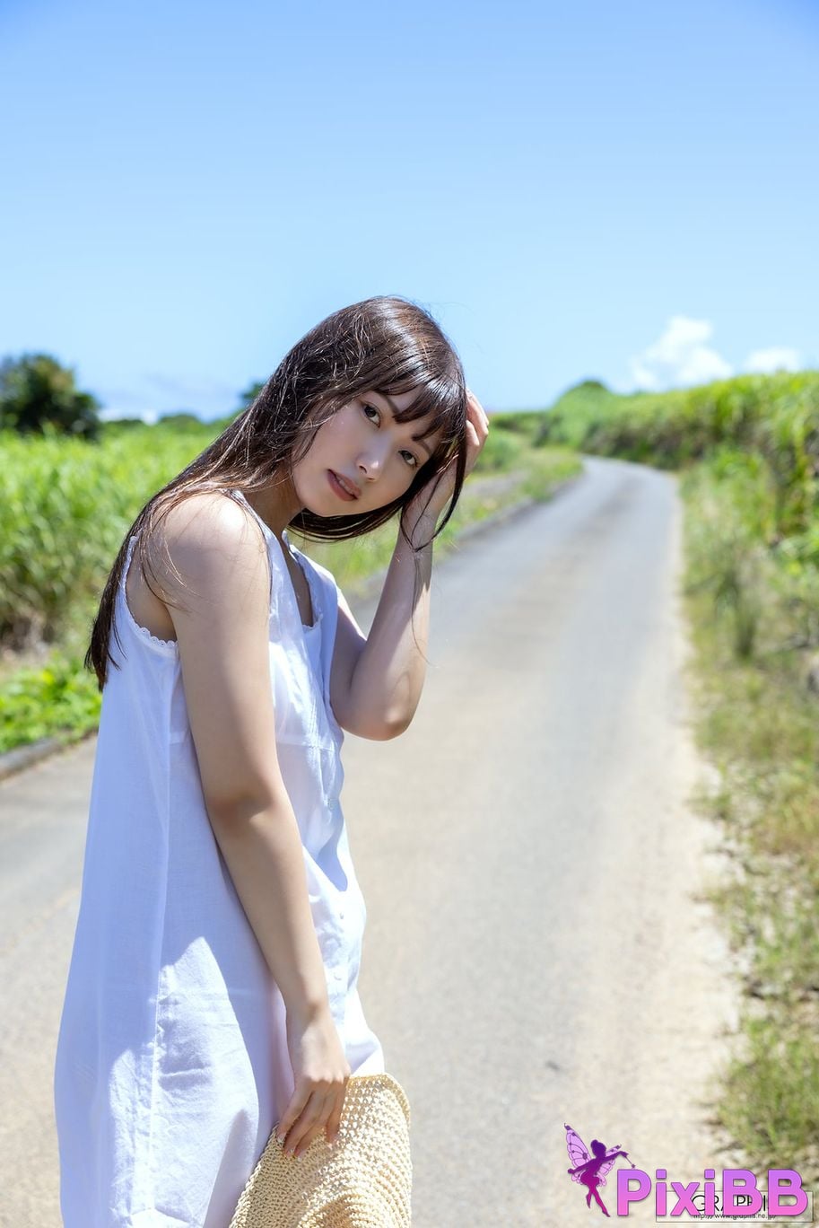 Japanese Idol Miyu Aizawa Graphis New Year s Holiday SPECIAL 2025 2026 Come Across Vol.1 2 PixiBB.COM 005