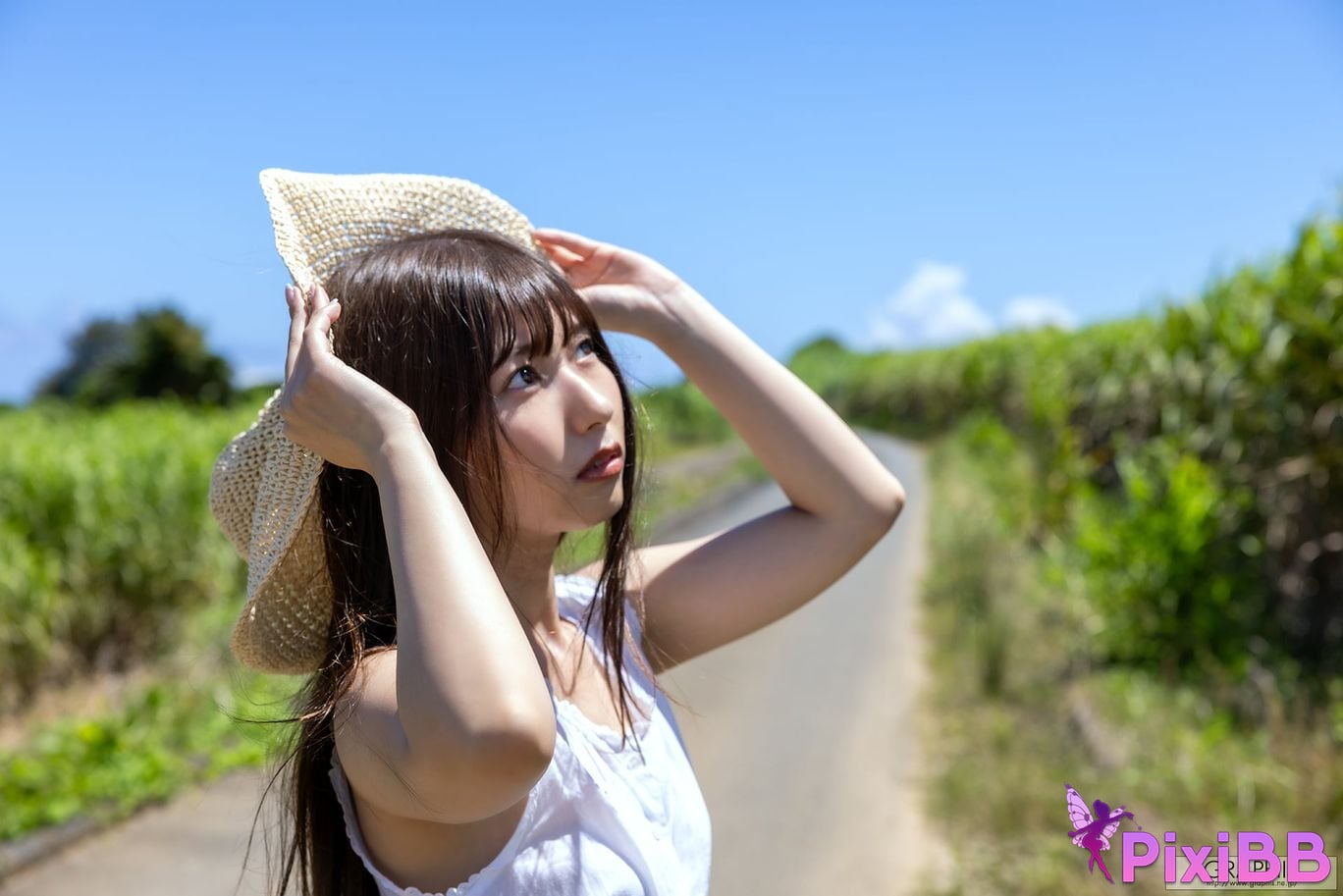 Japanese Idol Miyu Aizawa Graphis New Year s Holiday SPECIAL 2025 2026 Come Across Vol.1 2 PixiBB.COM 006