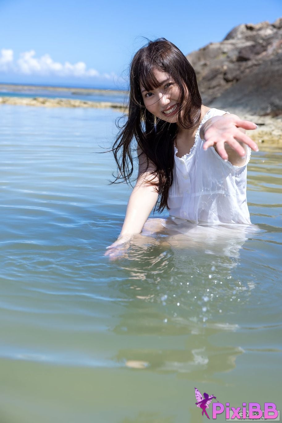 Japanese Idol Miyu Aizawa Graphis New Year s Holiday SPECIAL 2025 2026 Come Across Vol.1 2 PixiBB.COM 013