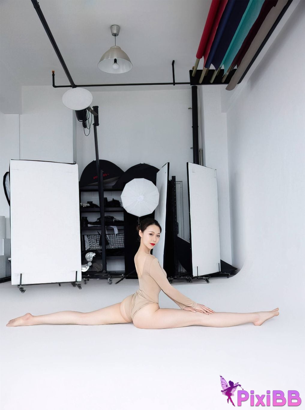 Private Photoshoot deer Yugo.com Super Goddess Rare full scale private photos leaked PixiBB.COM 032