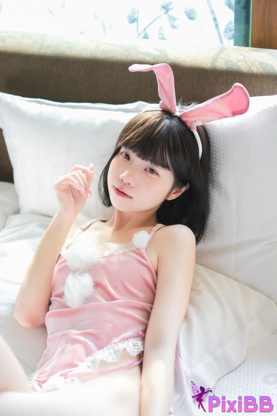 Cosplayer Cocoa Little White Rabbit Chun Yu Tu Nu Lang PixiBB.COM 022