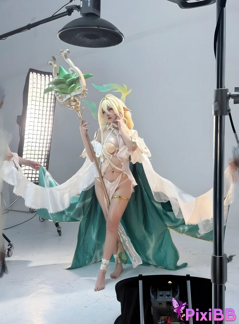 Cosplayer Axun kaOri azur lane golden lion PixiBB.COM 232