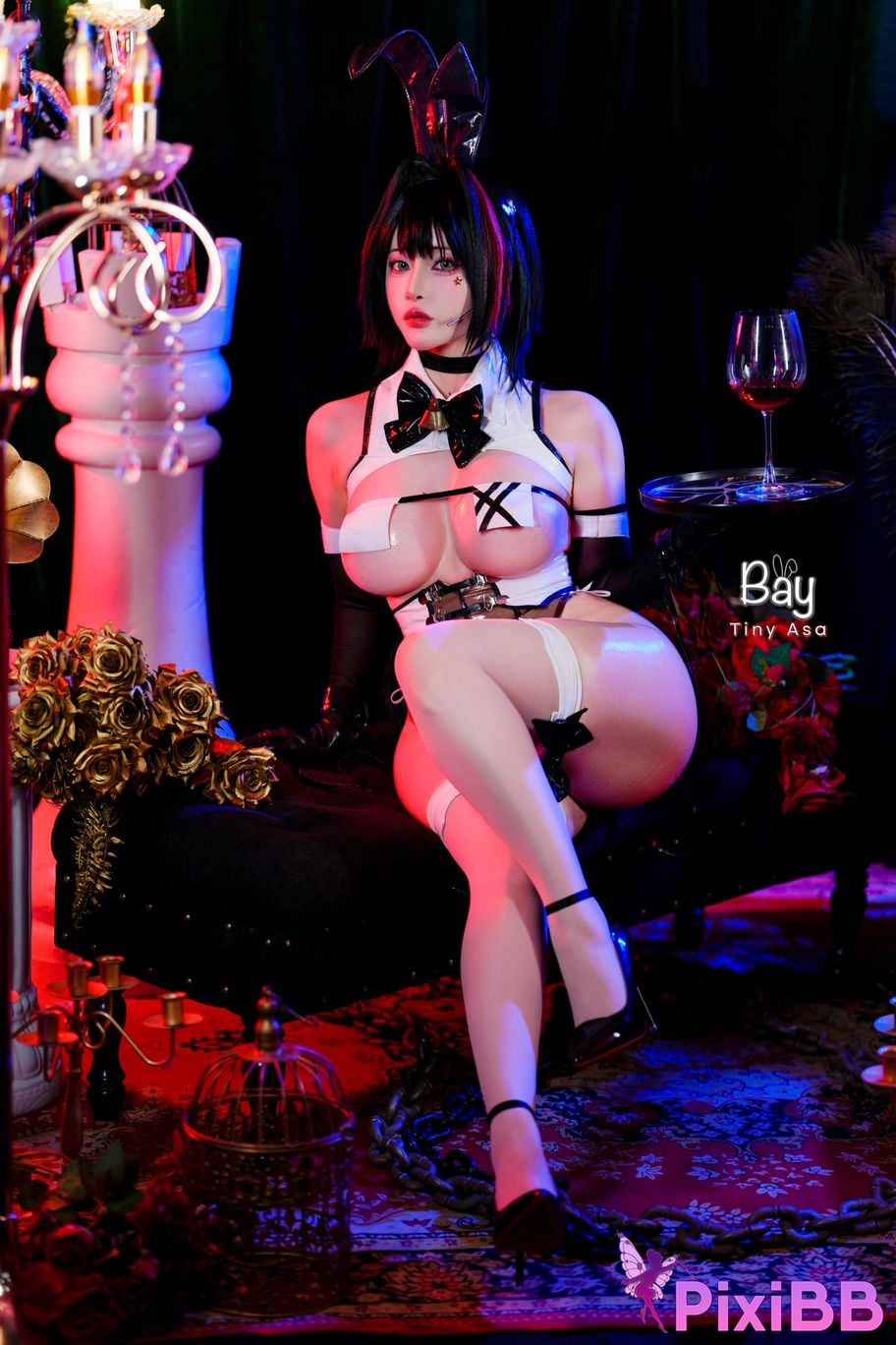 Cosplayer Tiny Asa Bay Radiant Rabbit NIKKE PixiBB.COM 003