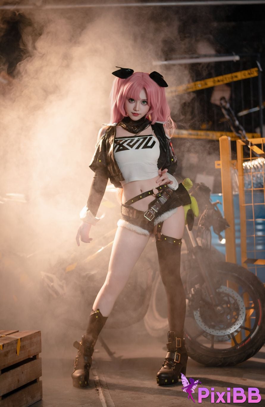 Cosplayer Bangni Bonnie Nicole PixiBB.COM 001