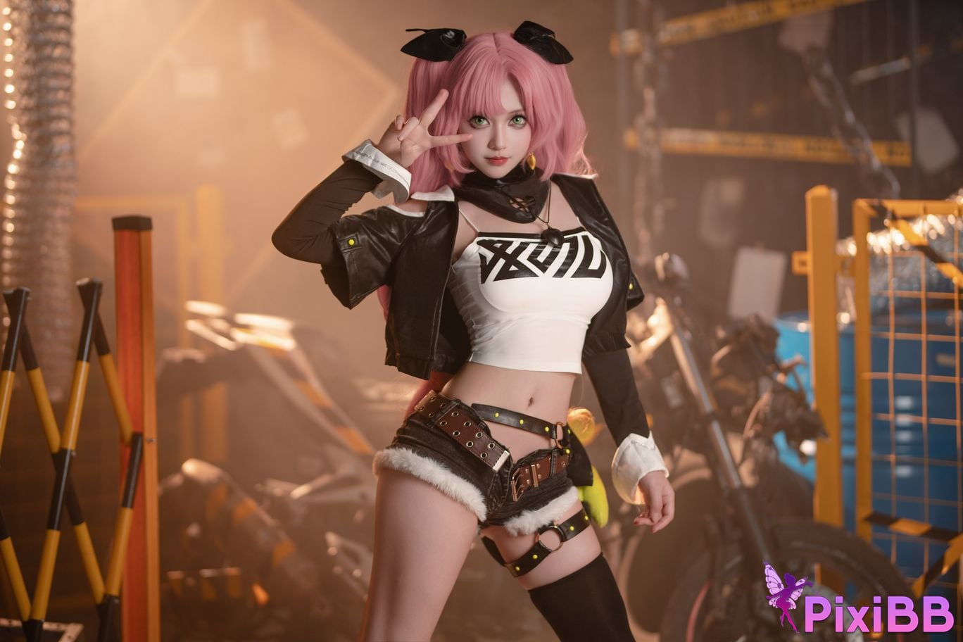 Cosplayer Bangni Bonnie Nicole PixiBB.COM 002