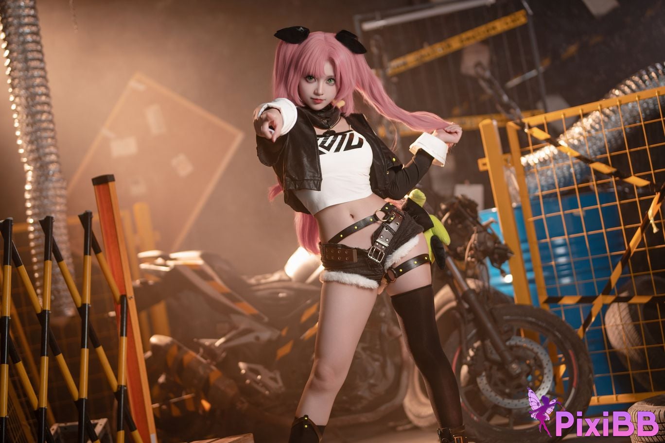 Cosplayer Bangni Bonnie Nicole PixiBB.COM 003