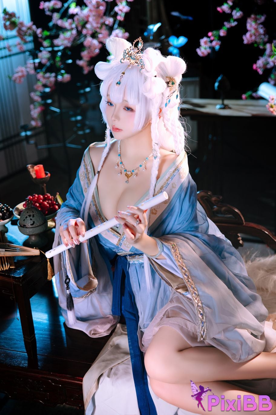 Cosplayer Hinajiao Saintess of Hehuan Sect PixiBB.COM 002