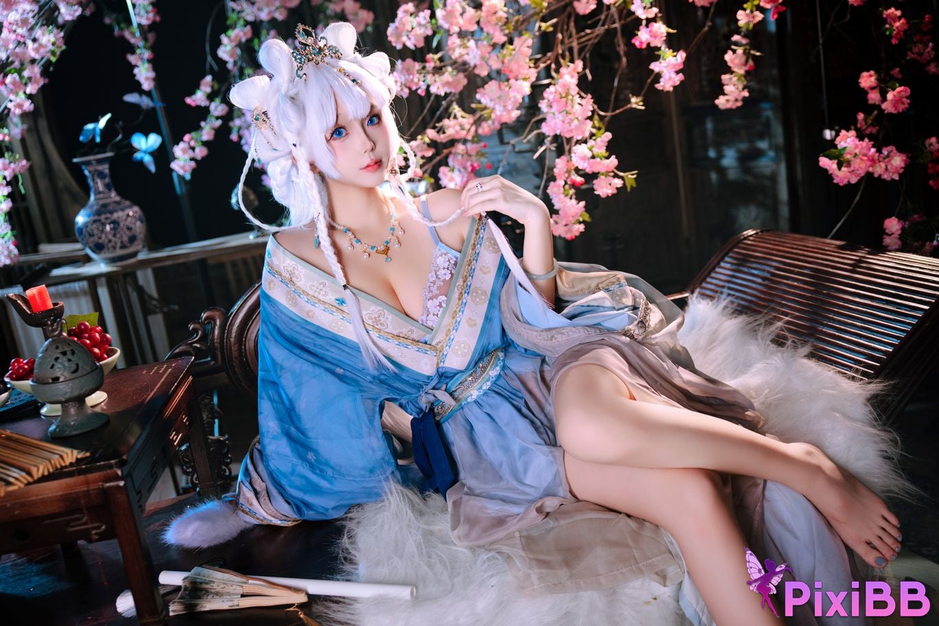 Cosplayer Hinajiao Saintess of Hehuan Sect PixiBB.COM 026