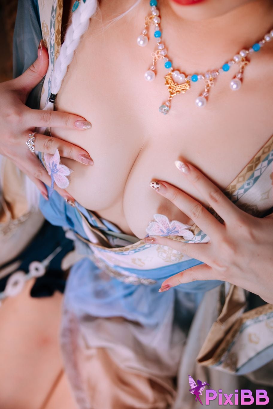 Cosplayer Hinajiao Saintess of Hehuan Sect PixiBB.COM 083