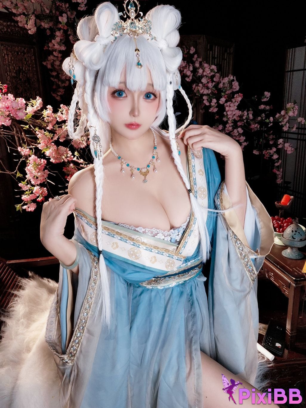 Cosplayer Hinajiao Saintess of Hehuan Sect PixiBB.COM 151
