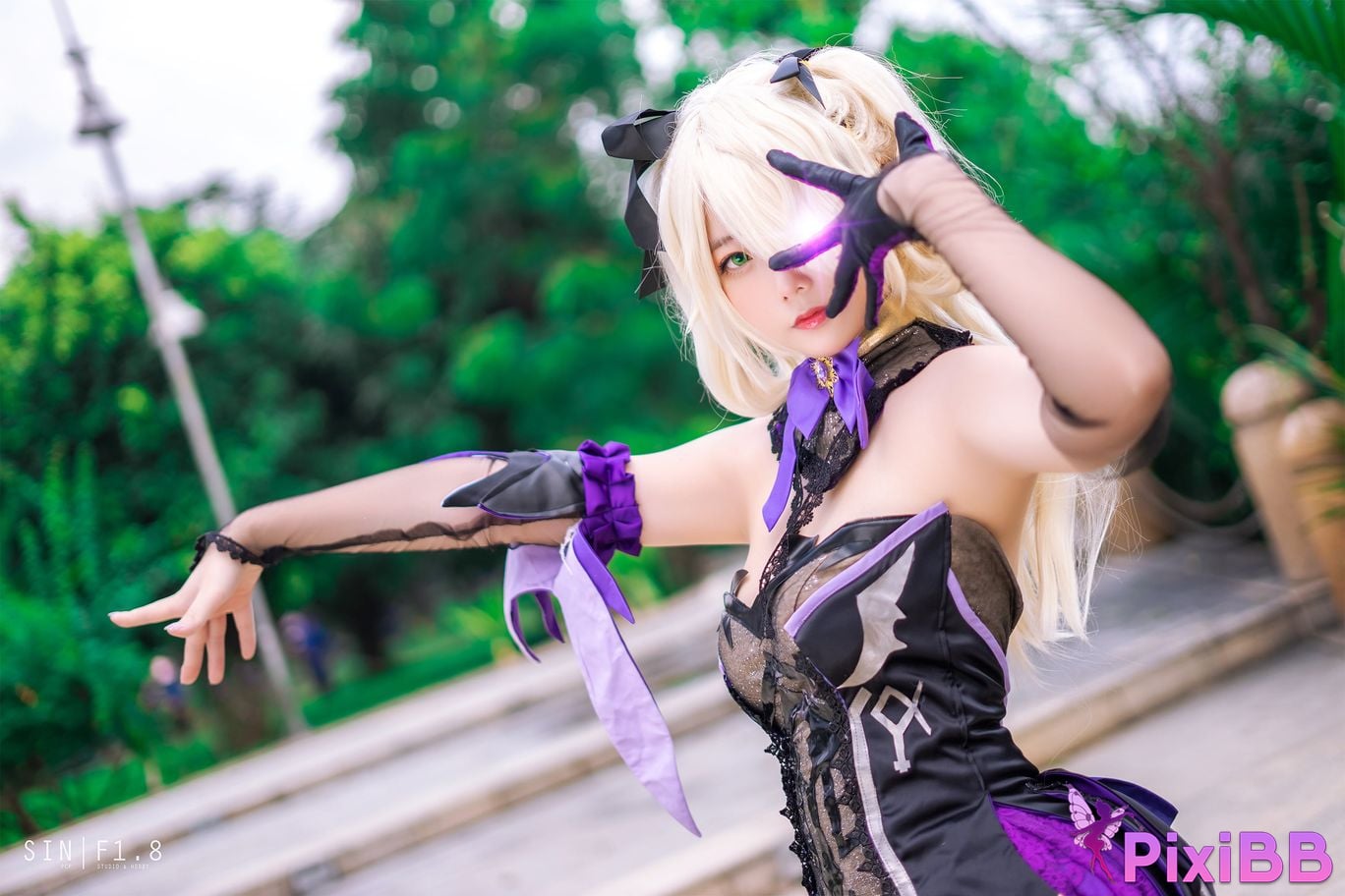 Cosplay Messie Huang Fischl Genshin Impact PixiBB.COM 001