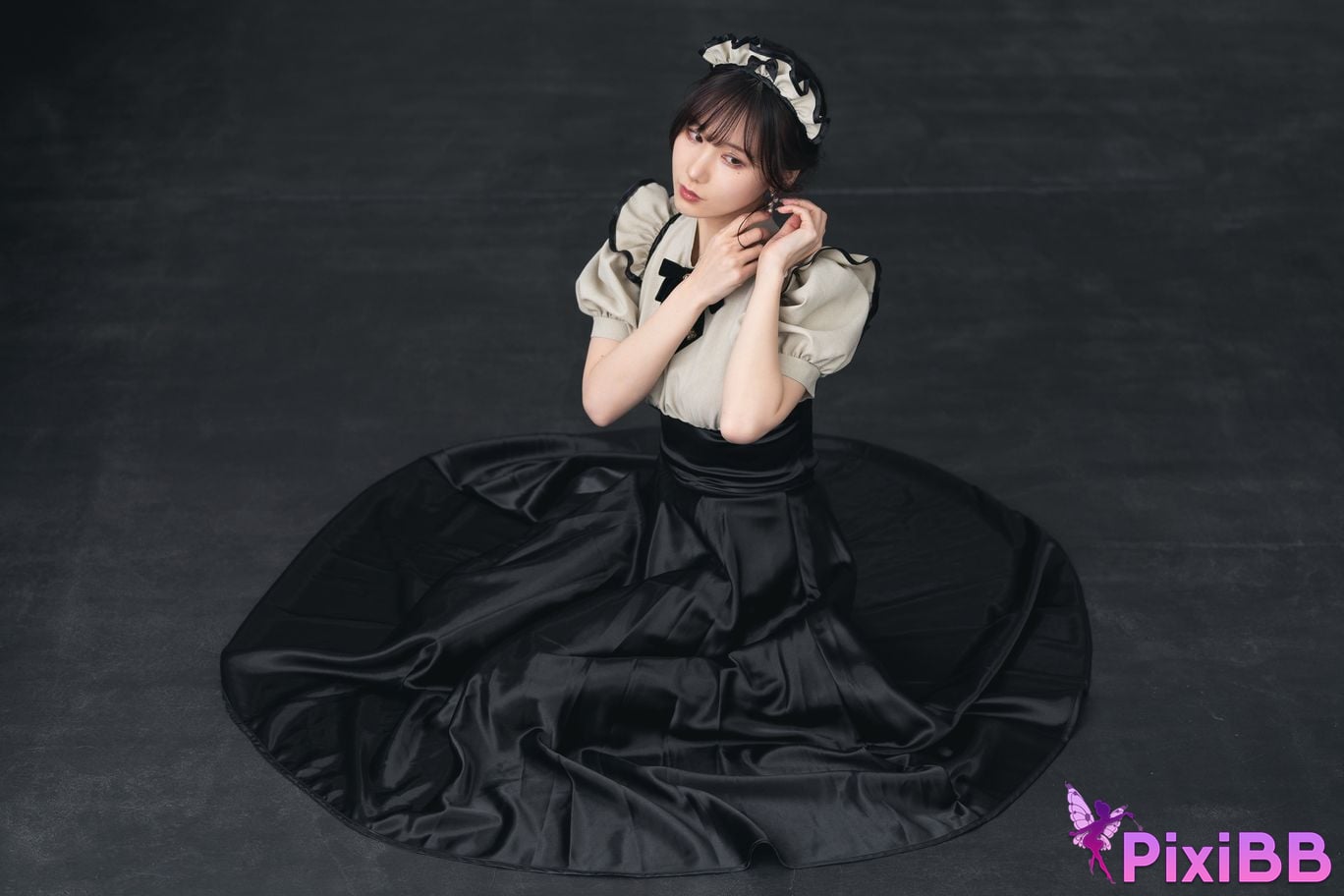 Cosplayer Kenken ornamental fetish maid PixiBB.COM 046