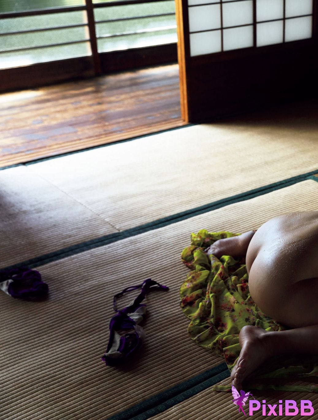 Japanese Idol Someya Yuka Some valleys are fragrant Includes bonus cuts only available in the electronic version photo collection Take me out PixiBB.COM 017