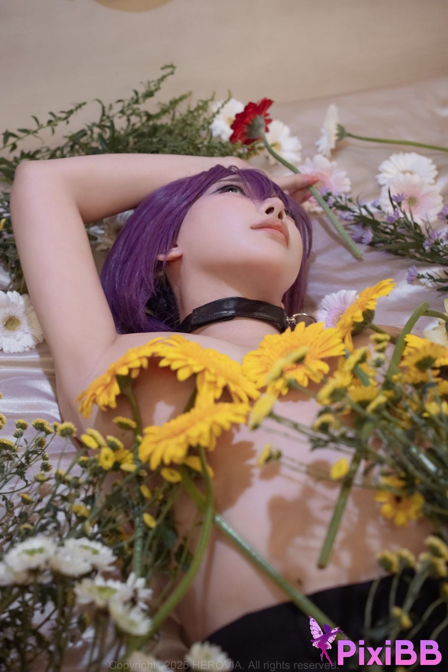 Herovia Kang In kyung Reze PixiBB.COM 004