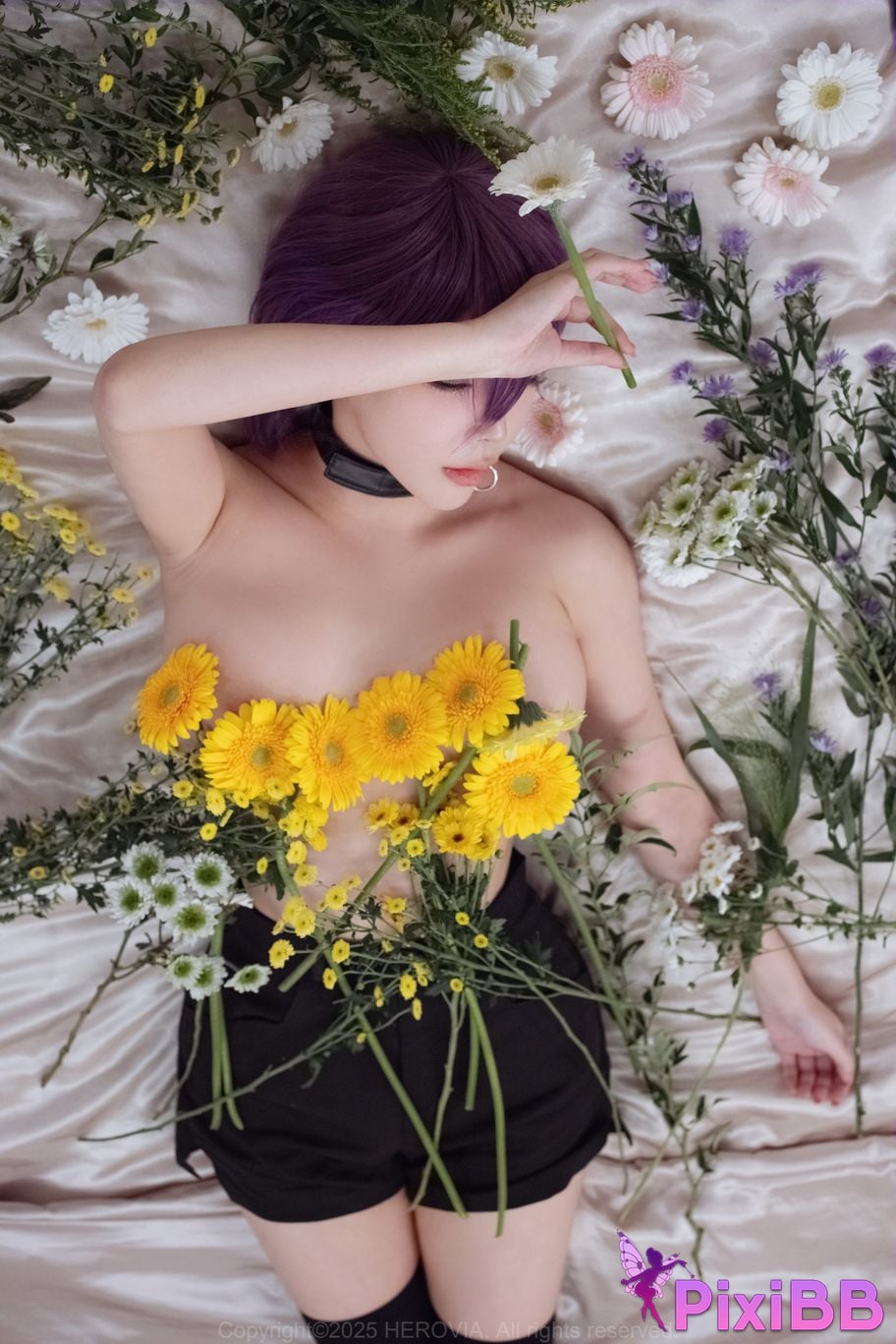 Herovia Kang In kyung Reze PixiBB.COM 012