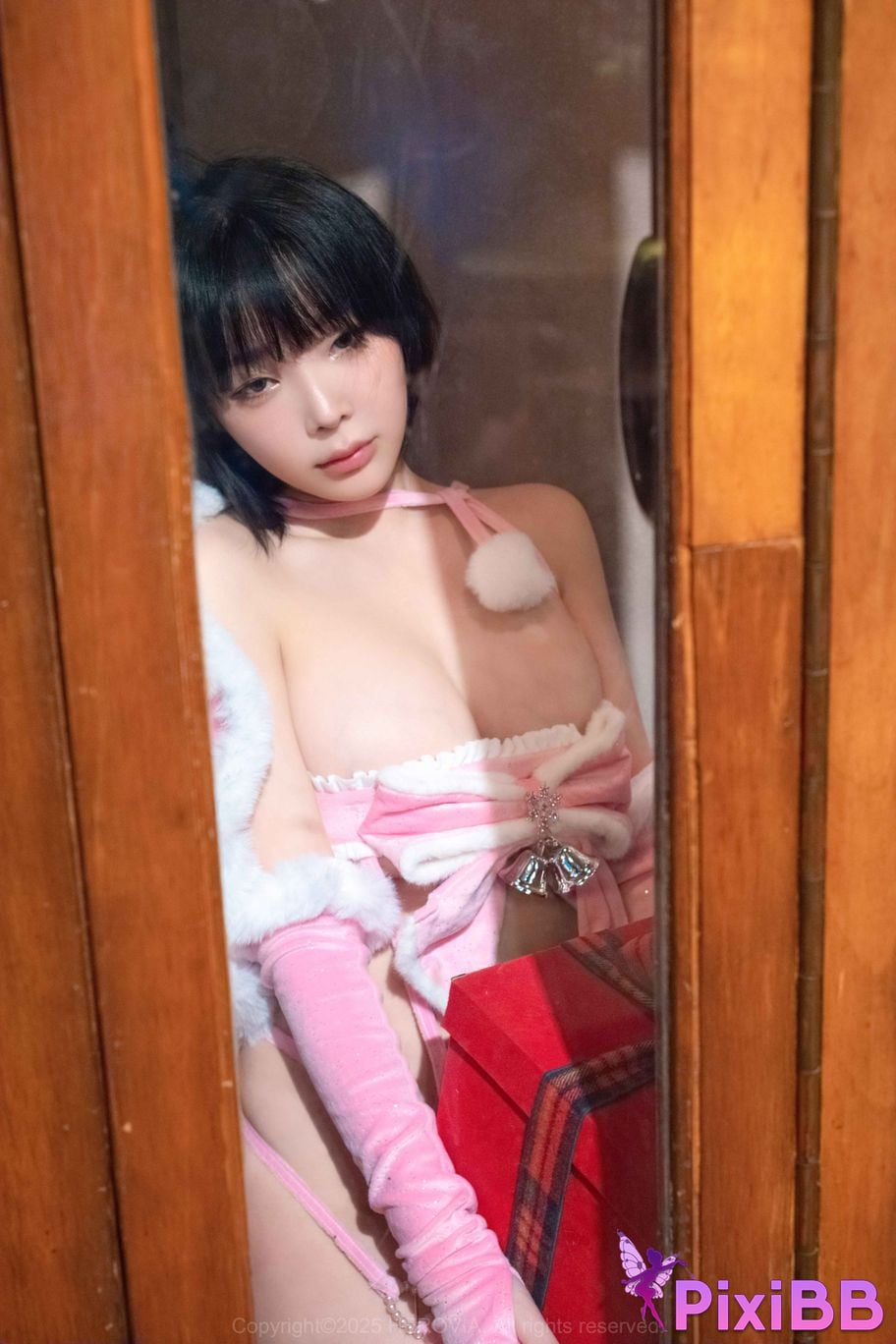 Herovia Kang In kyung X Mas PixiBB.COM 003