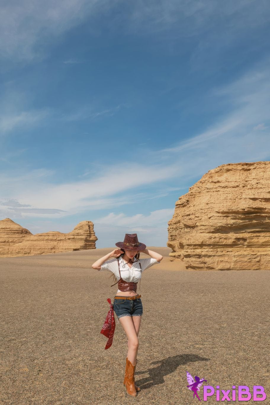 Cosplayer every year Nnian cowgirl PixiBB.COM 004