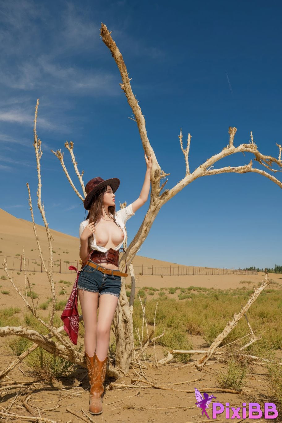 Cosplayer every year Nnian cowgirl PixiBB.COM 040