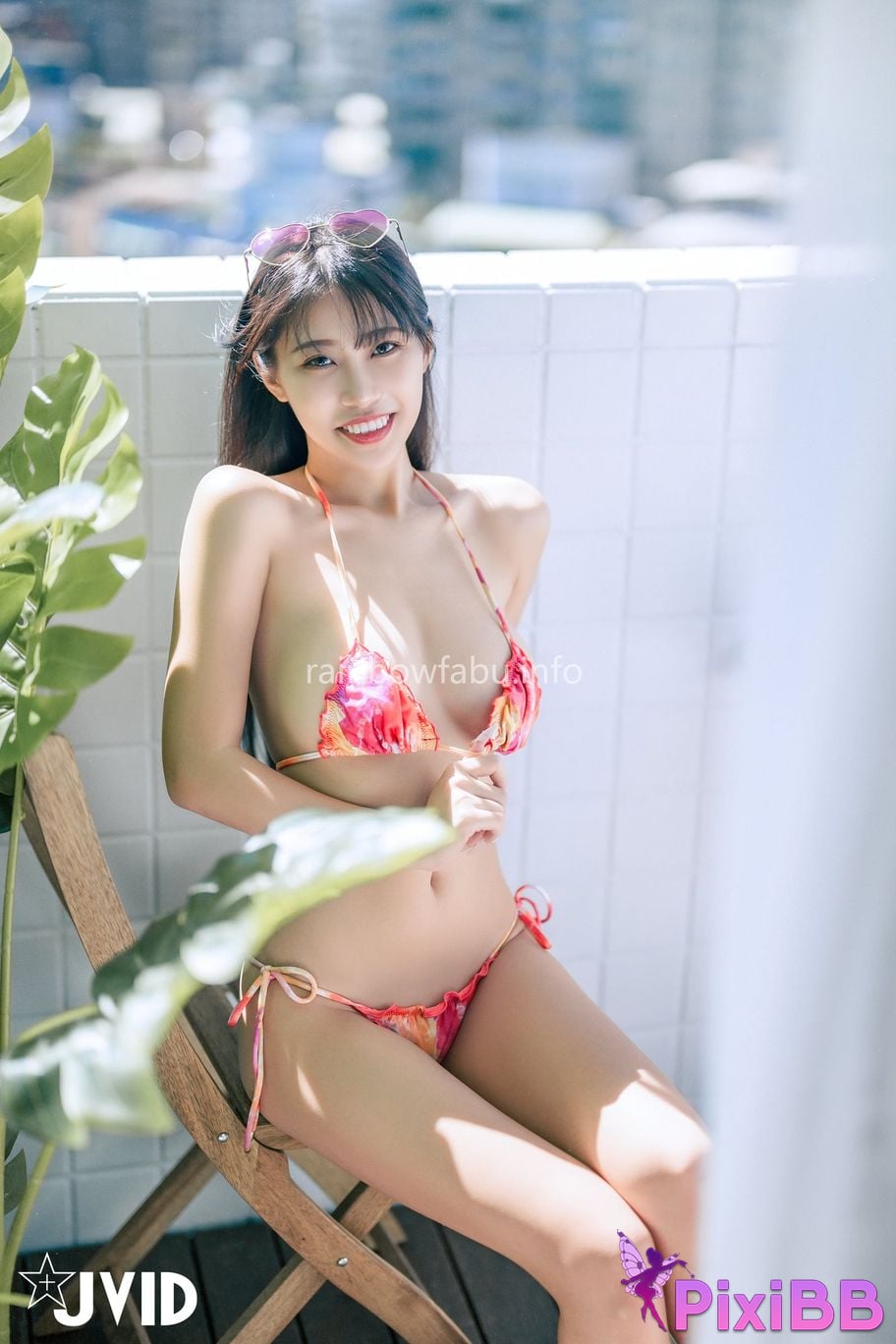JVID WenHsin virtue Shi Shen Yang Tai Xi Shui Xia Ri Duo Ba E super small bikini Ru Hu Kou Bu Chi Dui Qi Zi Ji PixiBB.COM 091