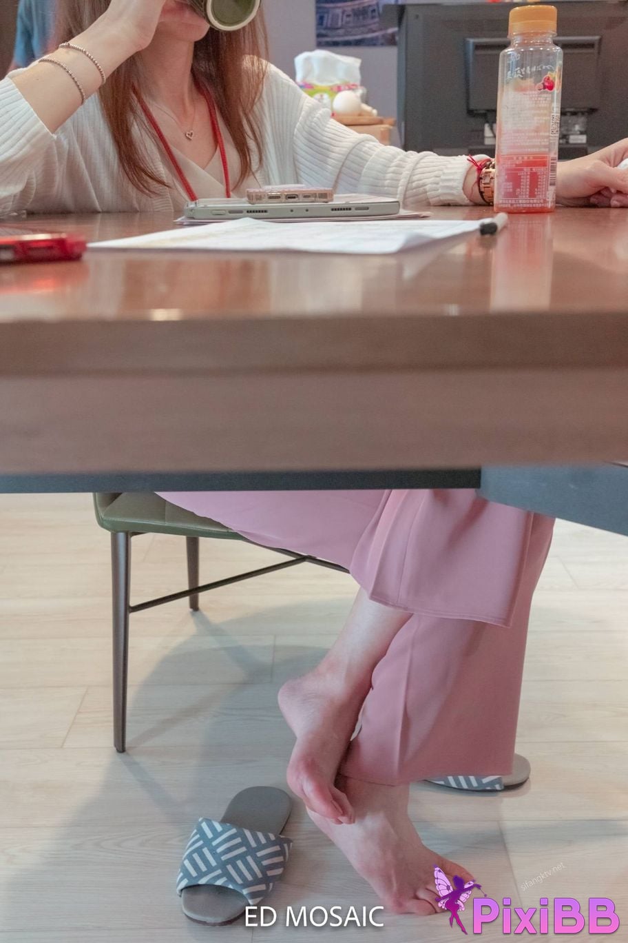 ED Mosaic Erotic photographer Beautiful legs and feet of the goddess PixiBB.COM 185