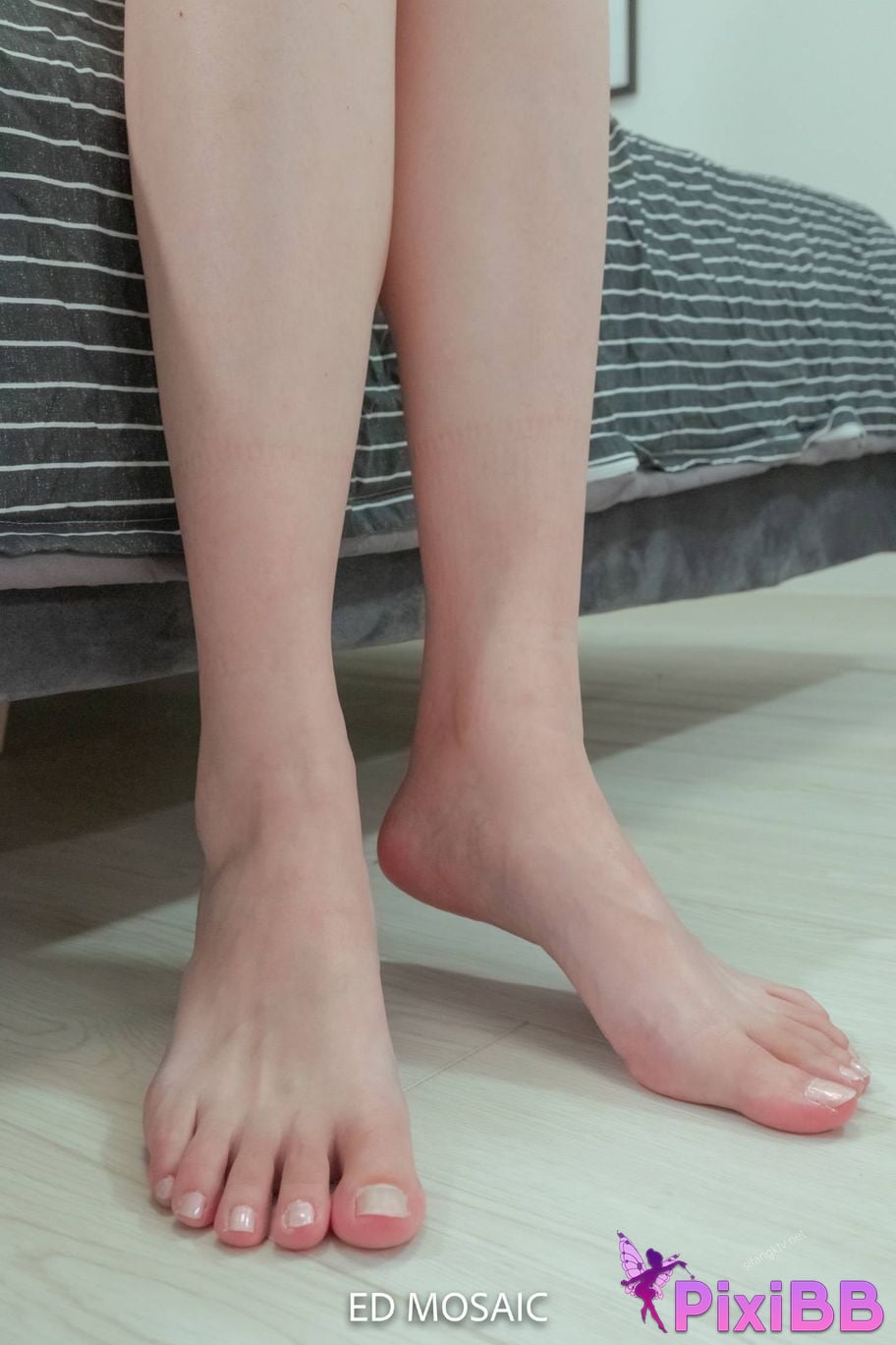 ED Mosaic Erotic photographer Beautiful legs and feet of the goddess PixiBB.COM 194