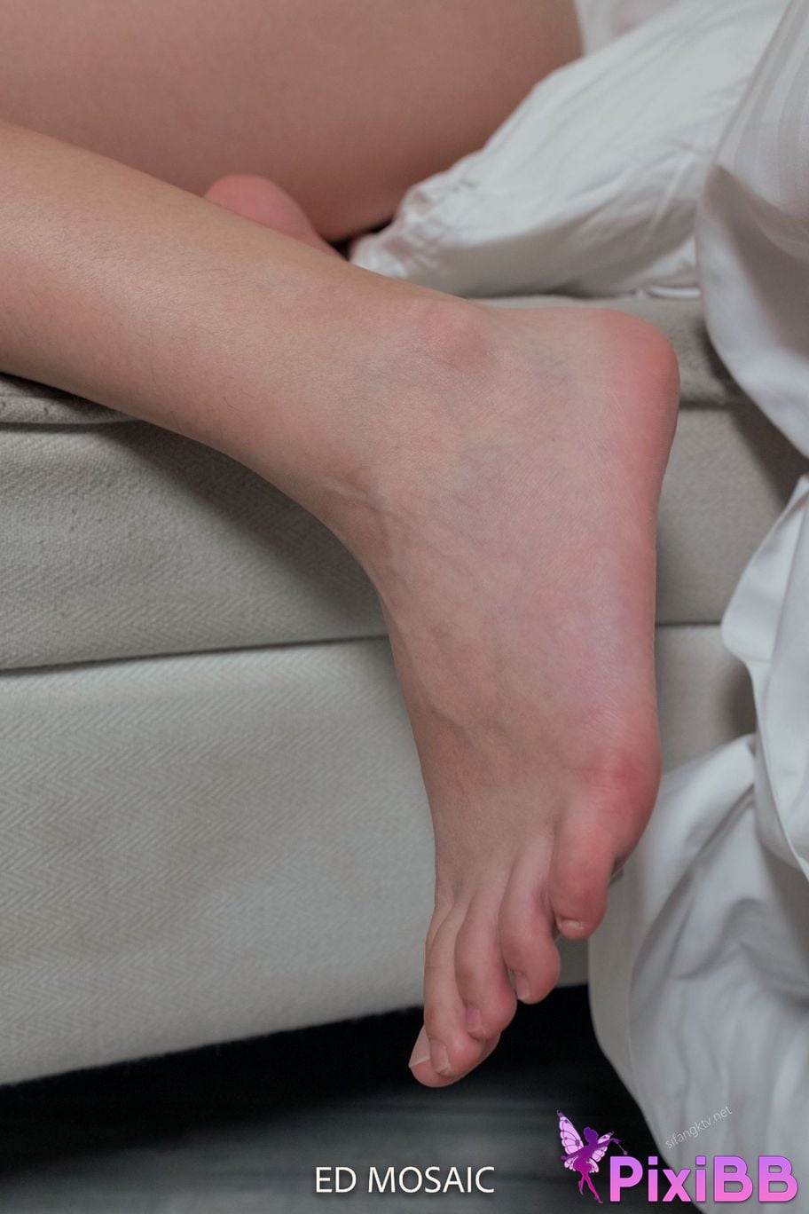 ED Mosaic Erotic photographer Beautiful legs and feet of the goddess PixiBB.COM 340