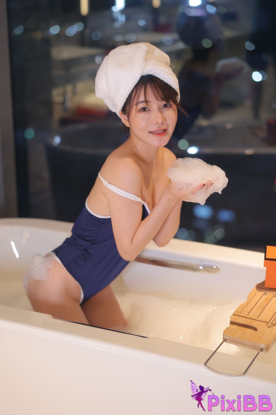 Private Photoshoot Wanwan R18 Xiuren.com Model Bubble Bath PixiBB.COM 092