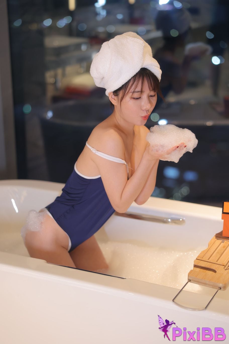 Private Photoshoot Wanwan R18 Xiuren.com Model Bubble Bath PixiBB.COM 096