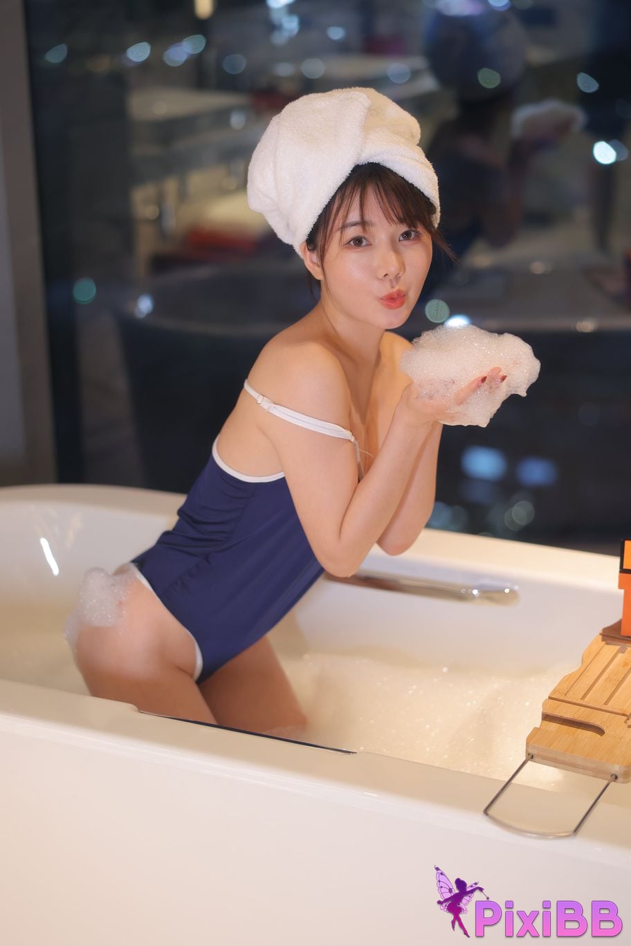 Private Photoshoot Wanwan R18 Xiuren.com Model Bubble Bath PixiBB.COM 098