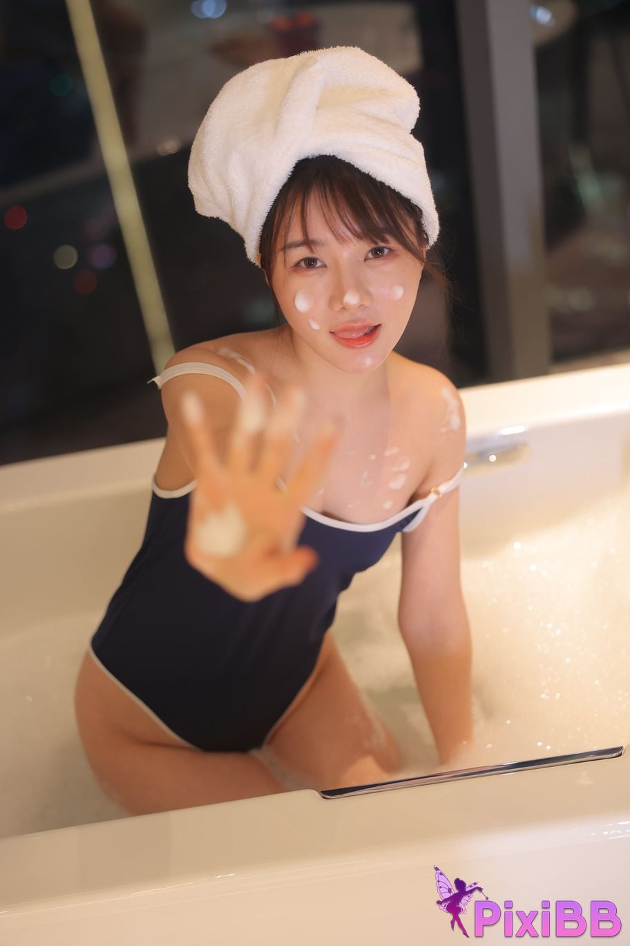 Private Photoshoot Wanwan R18 Xiuren.com Model Bubble Bath PixiBB.COM 153