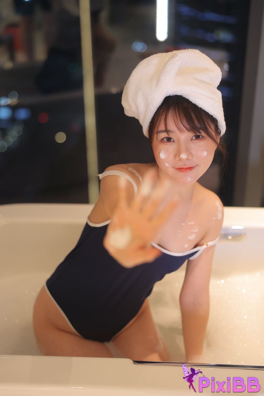 Private Photoshoot Wanwan R18 Xiuren.com Model Bubble Bath PixiBB.COM 156