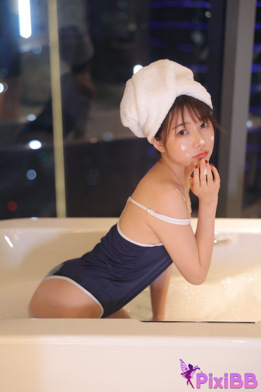 Private Photoshoot Wanwan R18 Xiuren.com Model Bubble Bath PixiBB.COM 160