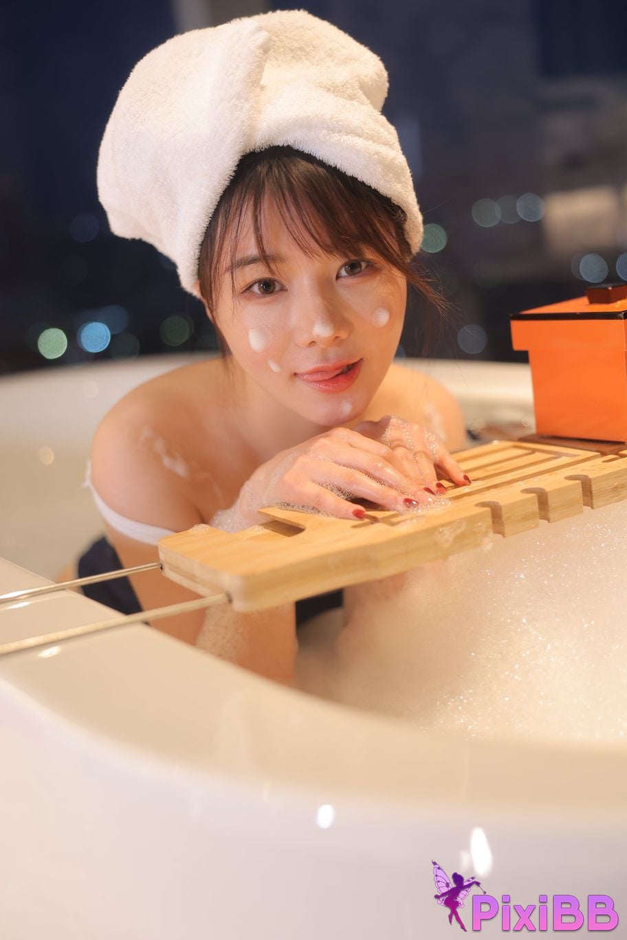 Private Photoshoot Wanwan R18 Xiuren.com Model Bubble Bath PixiBB.COM 199