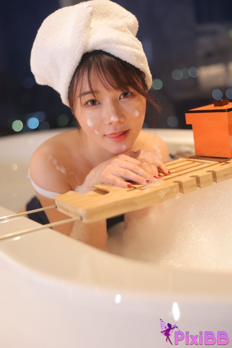 Private Photoshoot Wanwan R18 Xiuren.com Model Bubble Bath PixiBB.COM 200
