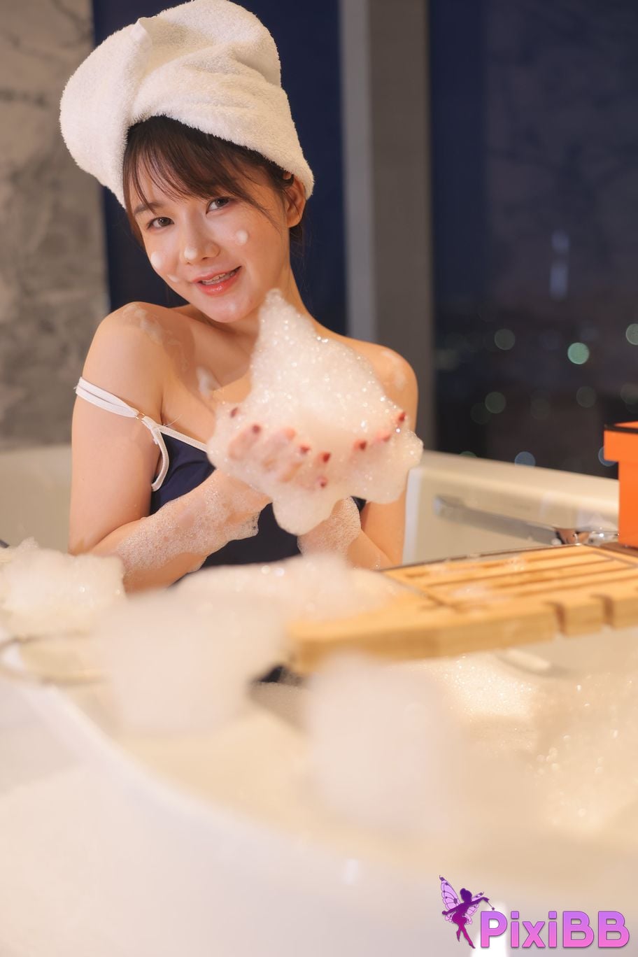 Private Photoshoot Wanwan R18 Xiuren.com Model Bubble Bath PixiBB.COM 204